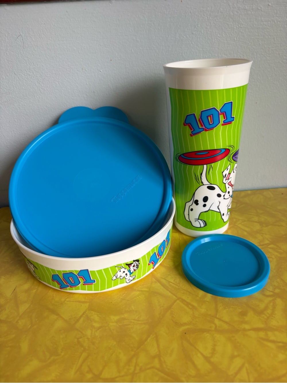 101 Dalmatians Green Kids Tupperware Snack Bowl and Cup Set